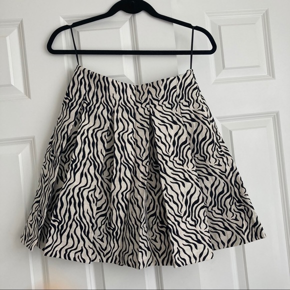 H&M Black n White Skirt - Picture 1 of 3